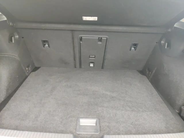 Volkswagen Golf 1.5 TSI Golf VIII Life