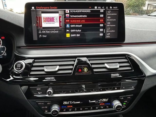 BMW 530 530e M-Sport Sedan