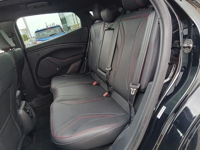Ford Mustang Mach-E AWD Extended range