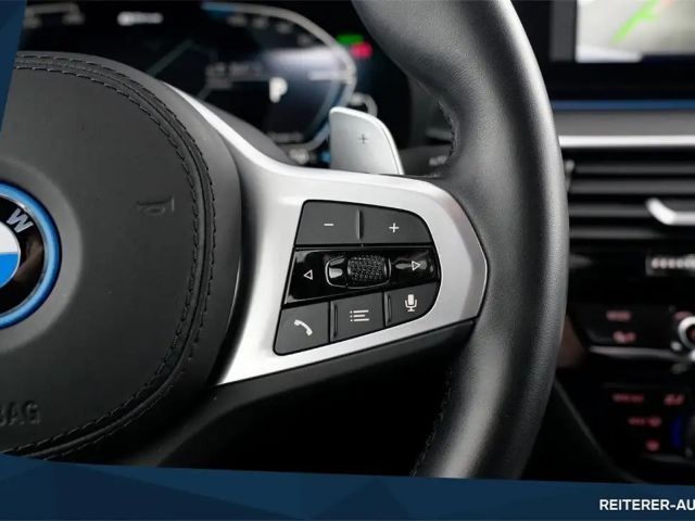 BMW 530 530e M-Sport Sedan xDrive