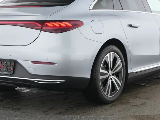 Mercedes-Benz EQE 300 Sedan