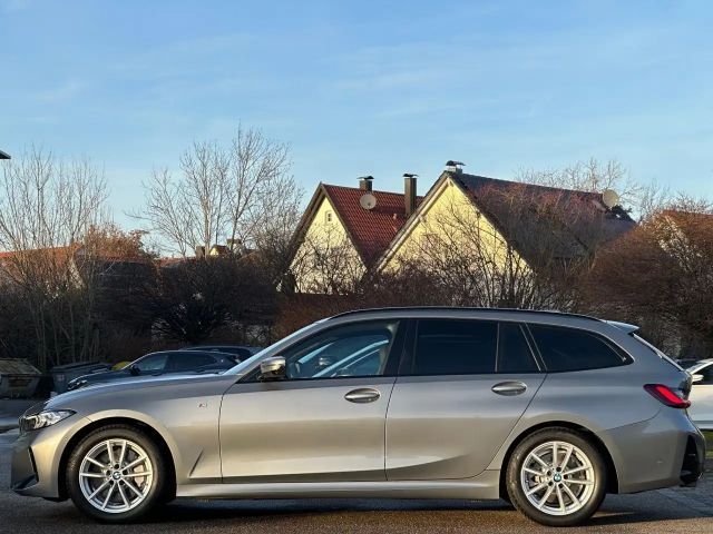 BMW 330 330i M-Sport Touring xDrive
