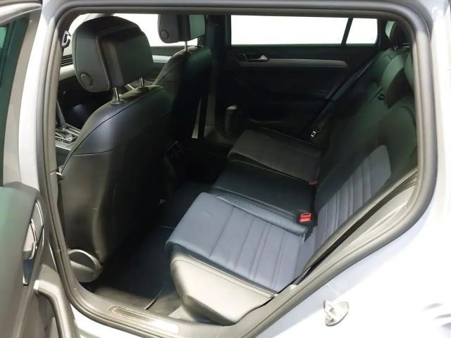 Volkswagen Passat DSG R-Line Variant