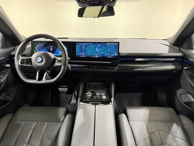 BMW 540 540d M-Sport Touring xDrive