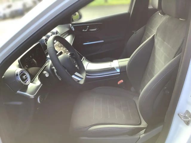 Mercedes-Benz C 180 AMG Line Sedan