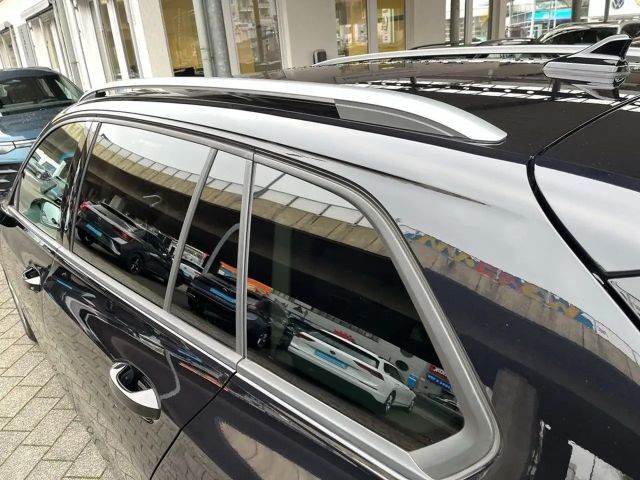 Volkswagen Golf 2.0 TDI DSG Life Variant