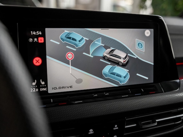 Volkswagen Golf 2.0 TSI Golf VIII