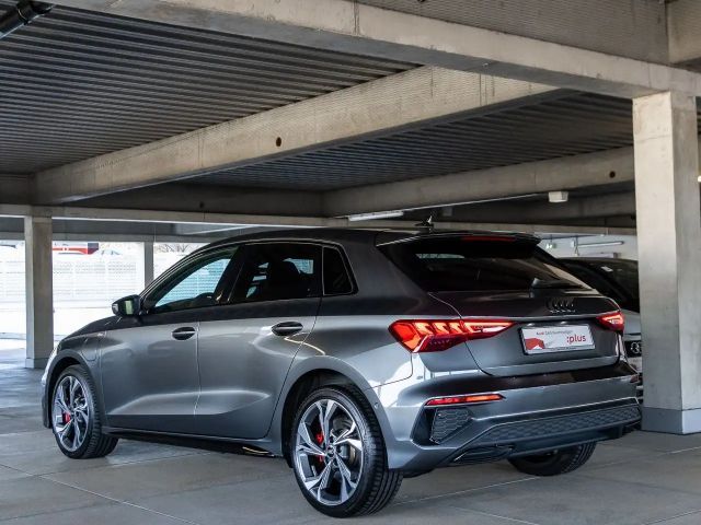 Audi A3 45 TFSI Hybride S-Line Sedan