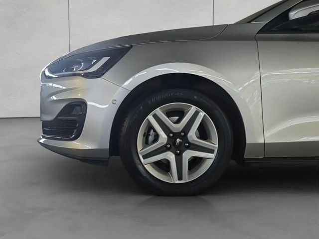 Ford Focus Cool & Connect EcoBoost Wagon