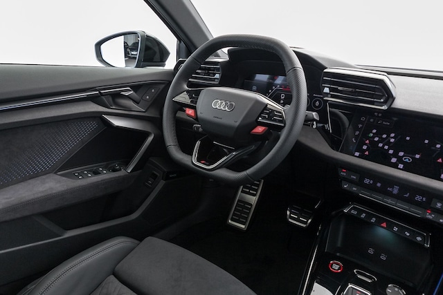 Audi RS3 Quattro S-Tronic Sedan