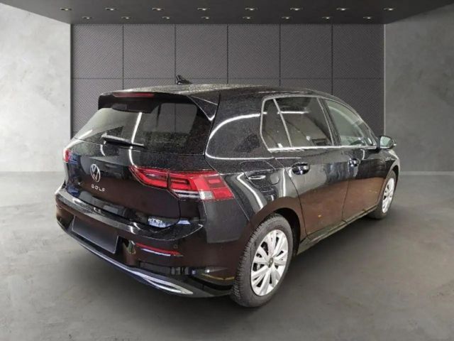 Volkswagen Golf 1.5 eTSI Golf VIII Style