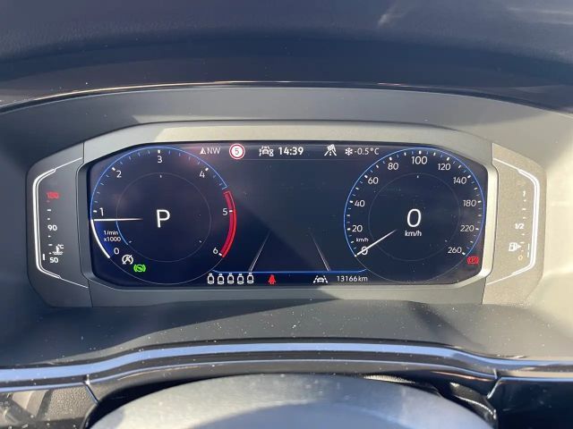 Volkswagen Touran DSG Highline R-Line