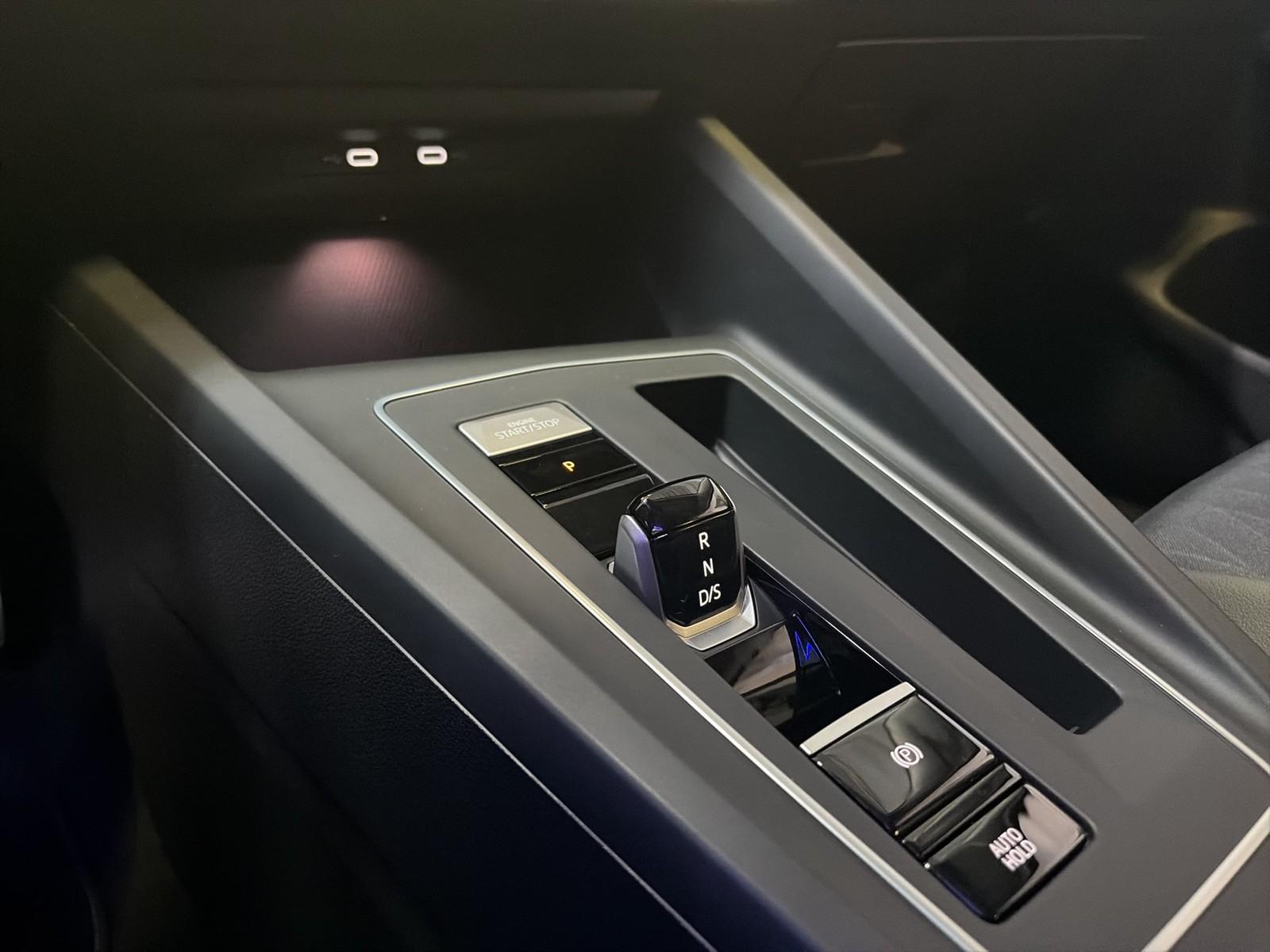 Volkswagen Golf 1.5 eTSI DSG Life