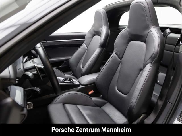 Porsche 992 4 Coupé GTS Targa