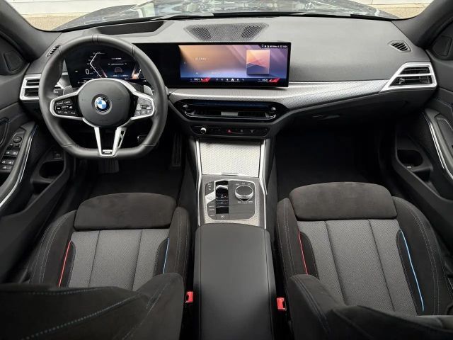 BMW 320 320d M-Sport Touring xDrive