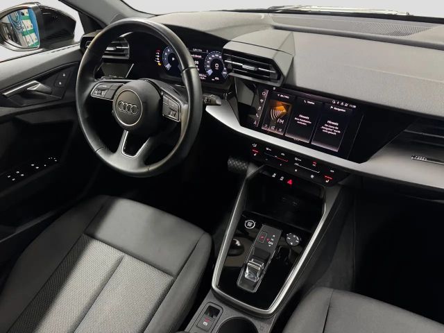 Audi A3 30 TFSI Sedan