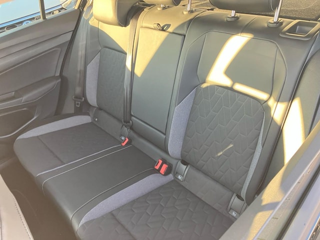 Volkswagen Golf 1.5 TSI