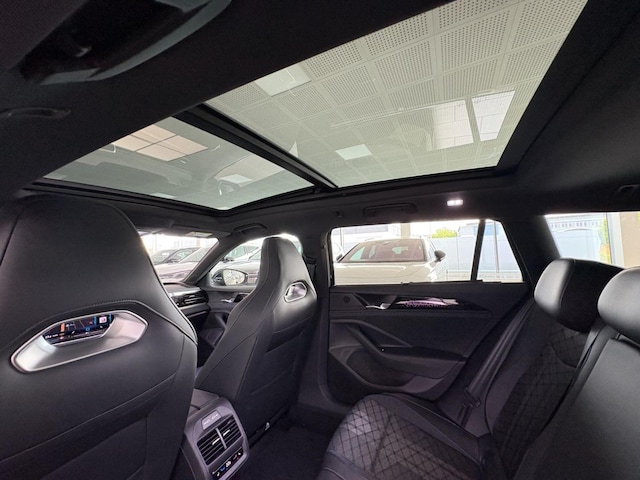 Volkswagen Passat 2.0 TDI DSG R-Line Variant