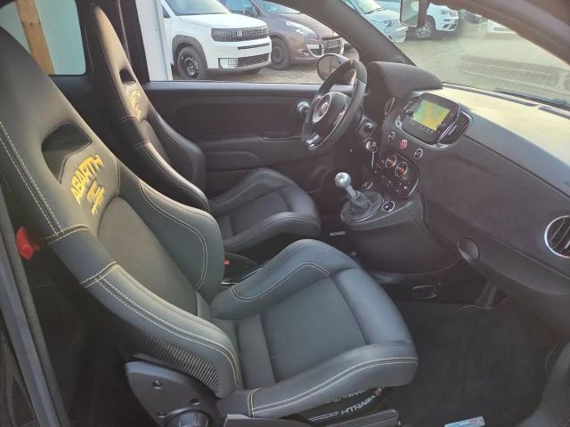 Abarth 695 70th Anniversario T-Jet