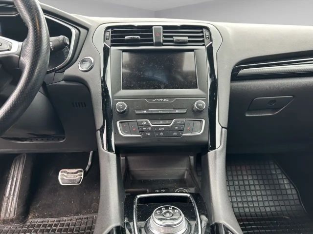 Ford Mondeo ST Line Wagon