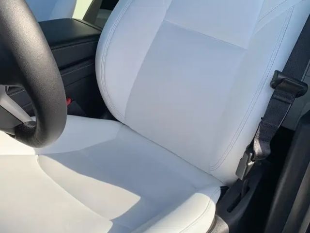 Tesla Model Y AWD Long Range