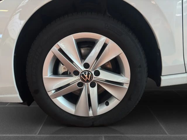 Volkswagen Golf DSG Life Plus