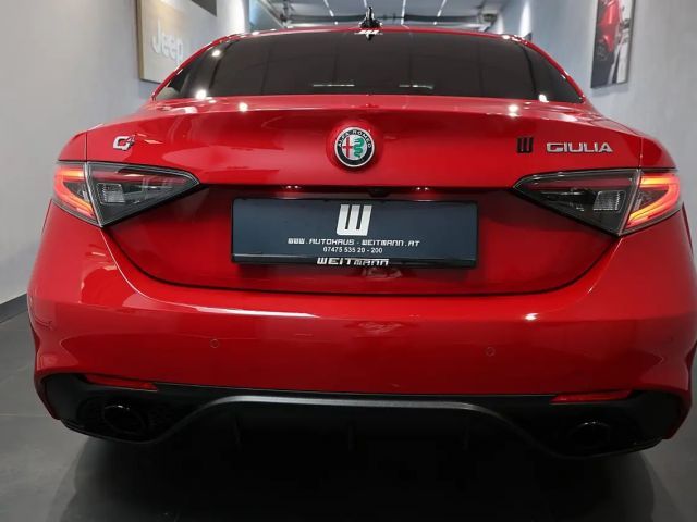 Alfa Romeo Giulia AT8 Q4 Veloce