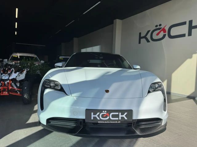 Porsche Taycan S Turbo