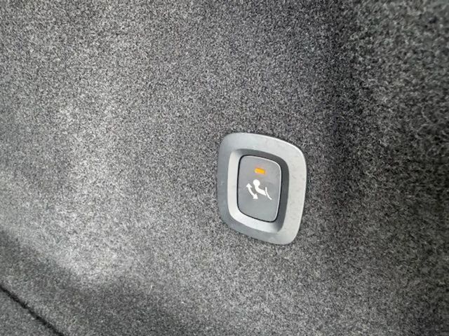 Volvo XC60 AWD Dark Plus