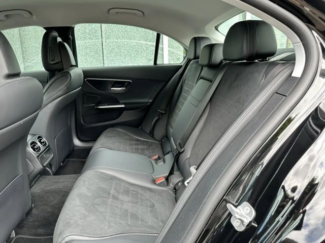 Mercedes-Benz C 300 AMG Line Sedan