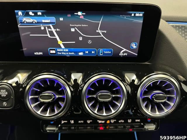 Mercedes-Benz GLA 200 AMG Line GLA 200 d