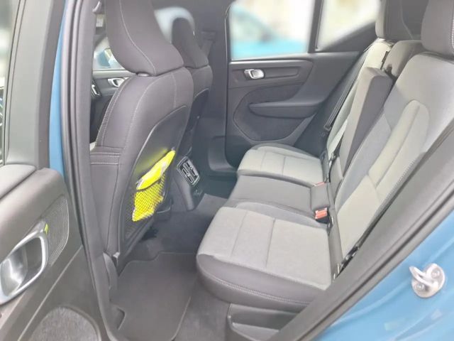 Volvo XC40 Core Recharge