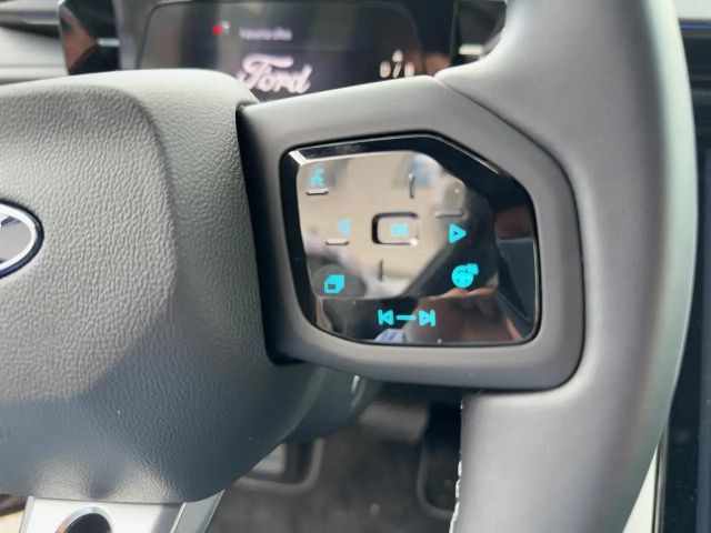 Ford Capri AWD Premium