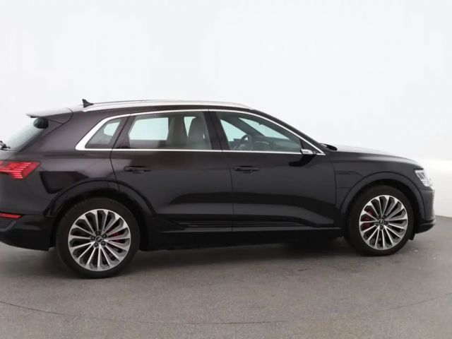 Audi Q8 e-tron 55 Quattro S-Line