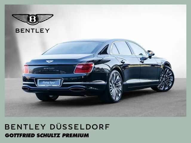 Bentley Flying Spur Mulliner // BENTLEY DÜSSELDORF