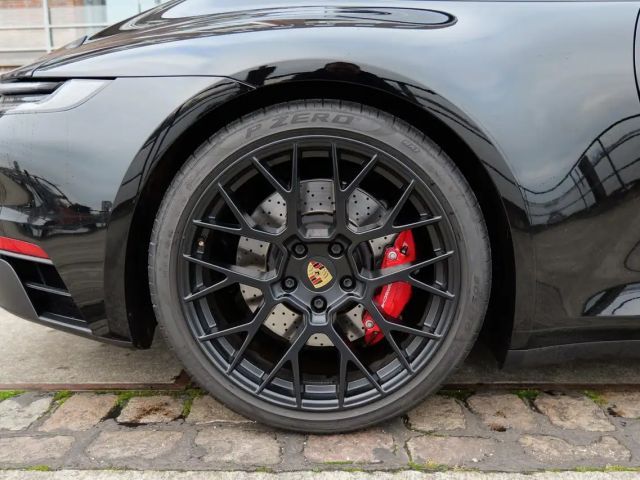 Porsche 992 4 Carrera GTS