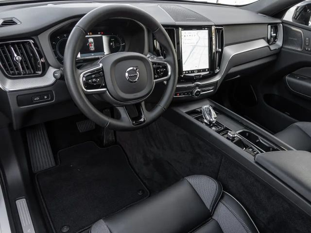 Volvo XC60 AWD Dark Plus T6