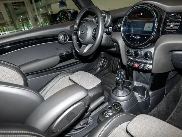 MINI Cooper LED PDC V+H DAB Parkass. Klima