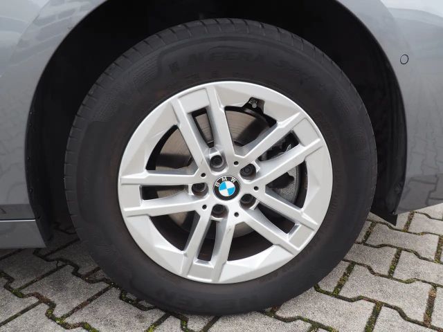 BMW 220 220i Active Tourer