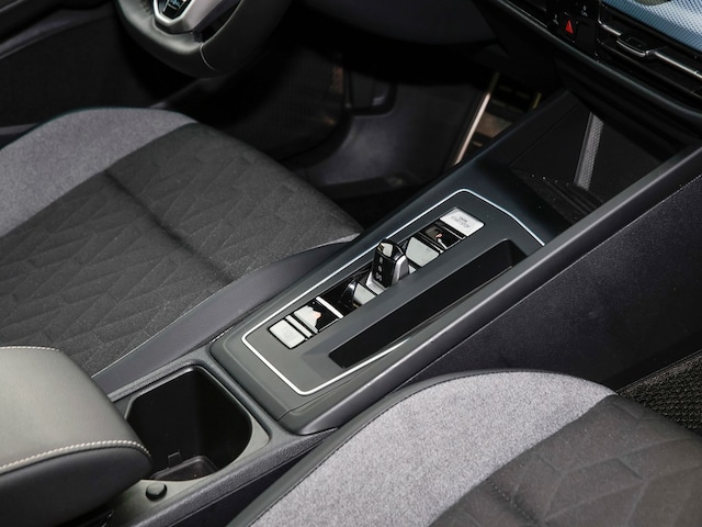 Volkswagen Golf 1.5 eTSI DSG Golf VIII