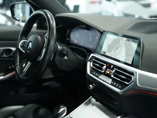 BMW 330 330d M-Sport Sedan