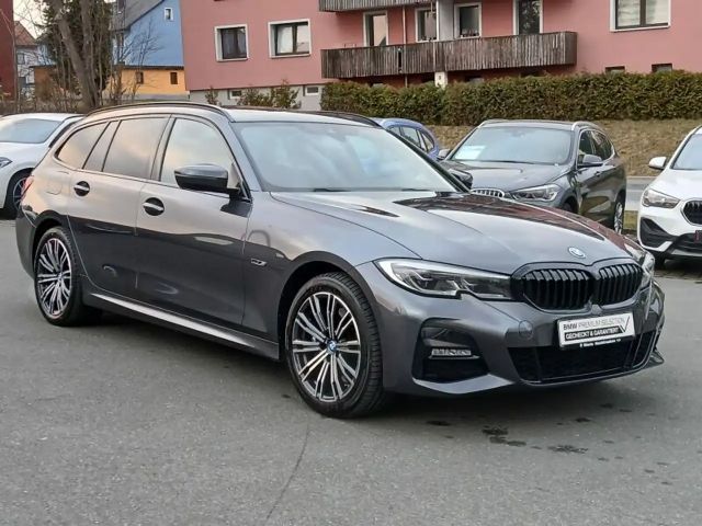 BMW 330 330e M-Sport Touring xDrive