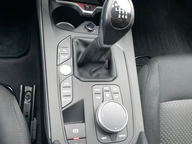 BMW 118 118i Advantage pakket Sedan