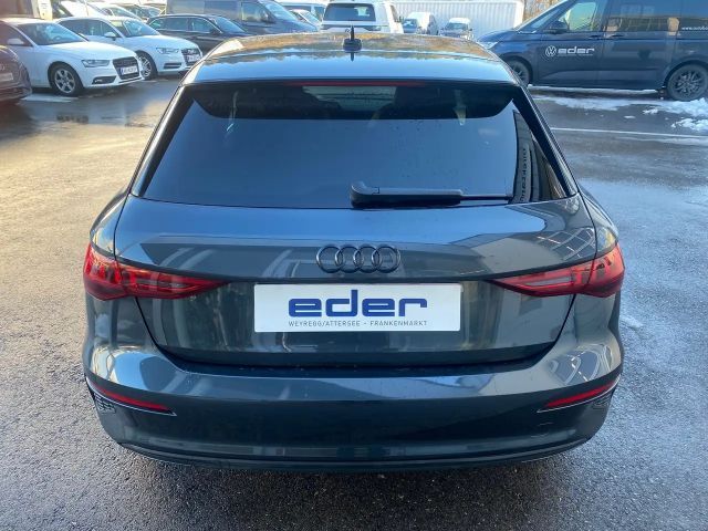 Audi A3 30 TFSI Sedan