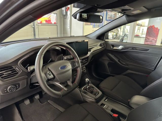 Ford Focus ST Line Wagon