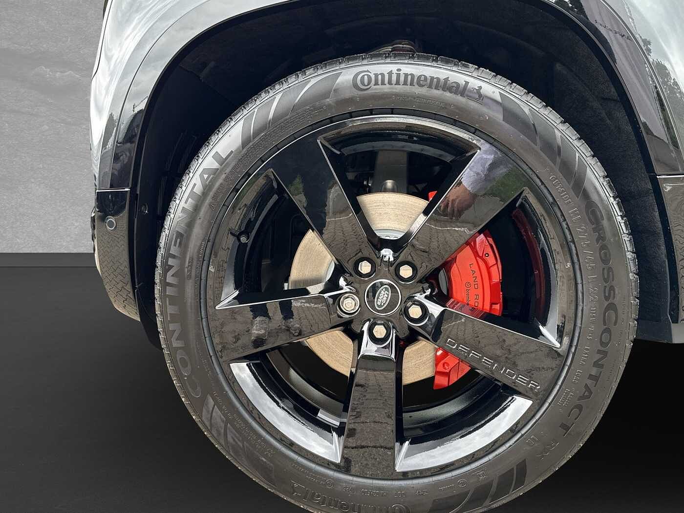 Land Rover Defender 110