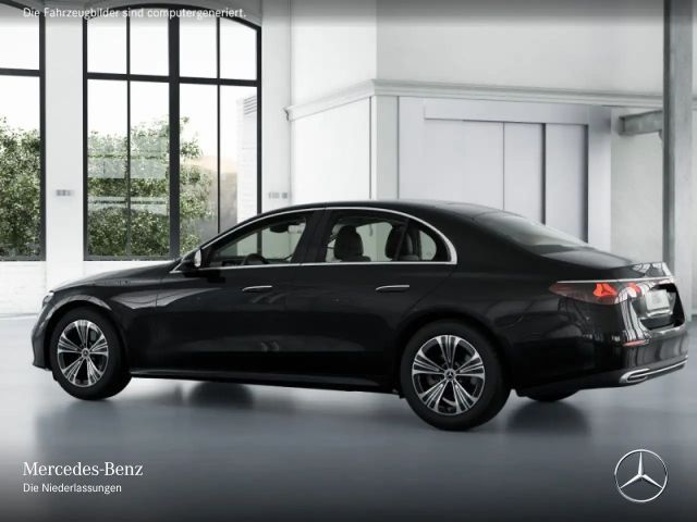 Mercedes-Benz E 200 AVANTGARDE Sedan