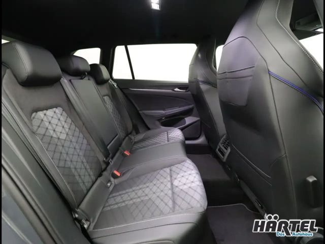 Volkswagen Golf 2.0 TDI DSG R-Line Variant