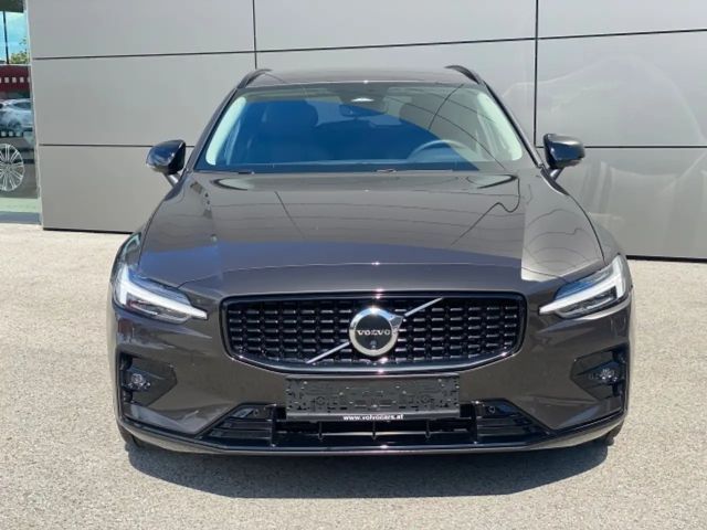 Volvo V60 Core Geartronic