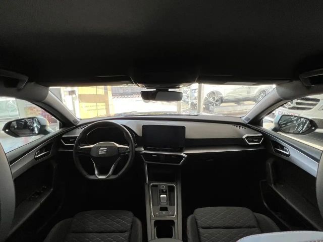 Seat Leon 1.5 eTSI FR-lijn Sportstourer